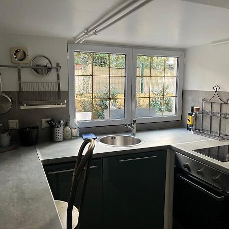 Petit Studio De La Maison Du Bonheur - Rez De Jardin Apartment Villiers sur Marne Bagian luar foto