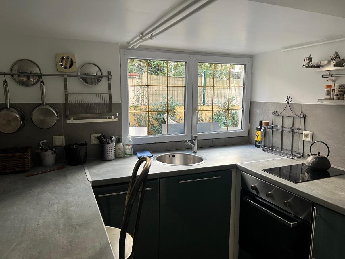 Petit Studio De La Maison Du Bonheur - Rez De Jardin Apartment Villiers sur Marne Bagian luar foto